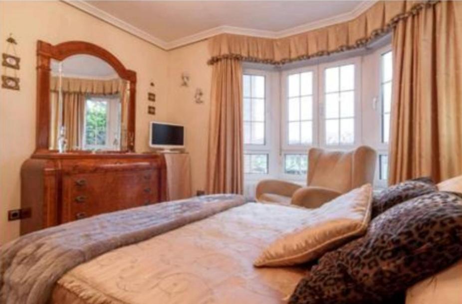 Alojamientos Marte Habitacion Con Bano Торрелавега Екстер'єр фото